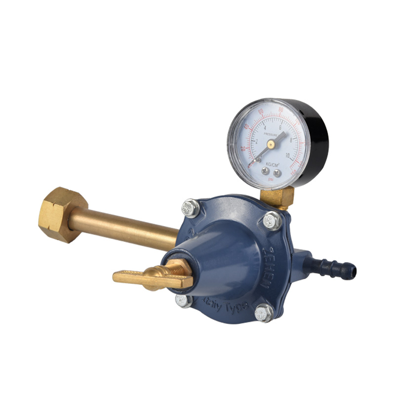Regulator de propan cu corp din zinc Diverse modele standard pentru racordarea la admisie